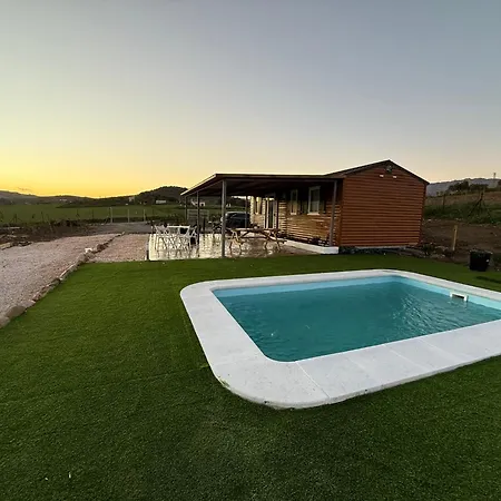 Casa Con Piscina Privada Bajo El Torcal *